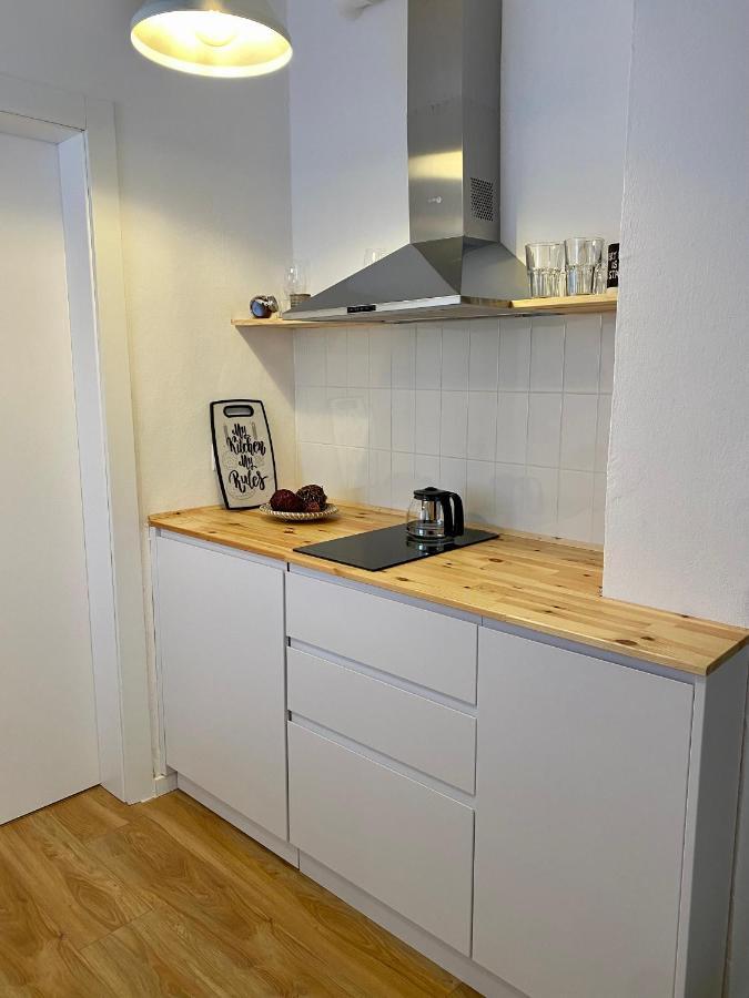 Lucas Central Oasis Studios Тирана Екстериор снимка